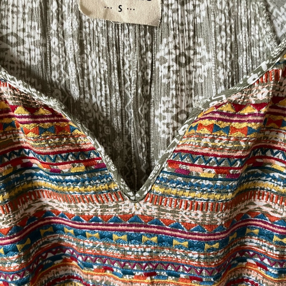 SAVANNA JANE Boho Olive w/ Embroidered Patterned Blouse - Picture 3 of 8